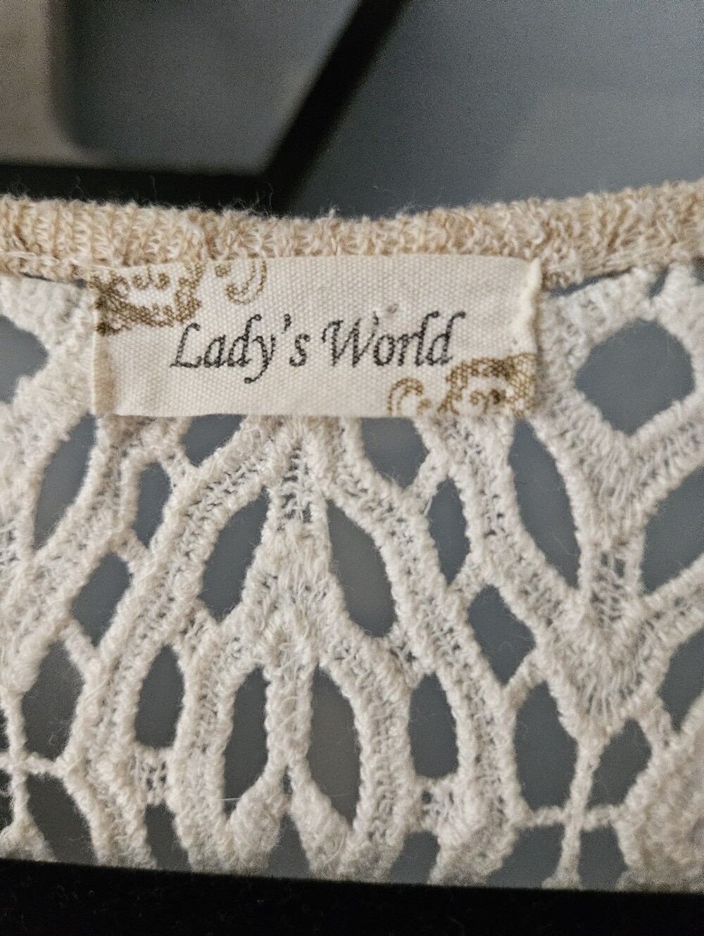 Beige Crochet Back Open Front Duster Vest Size L-XL - Picture 3 of 7